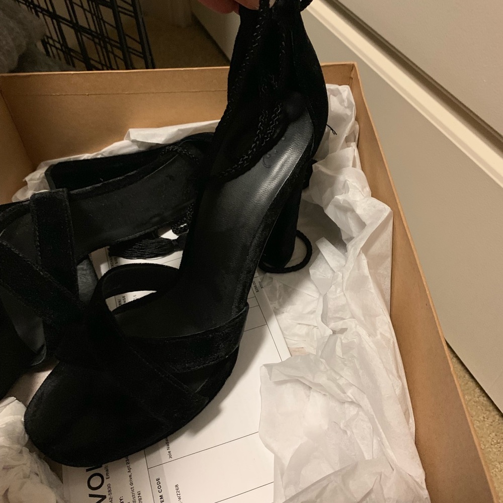 Velvet sandals